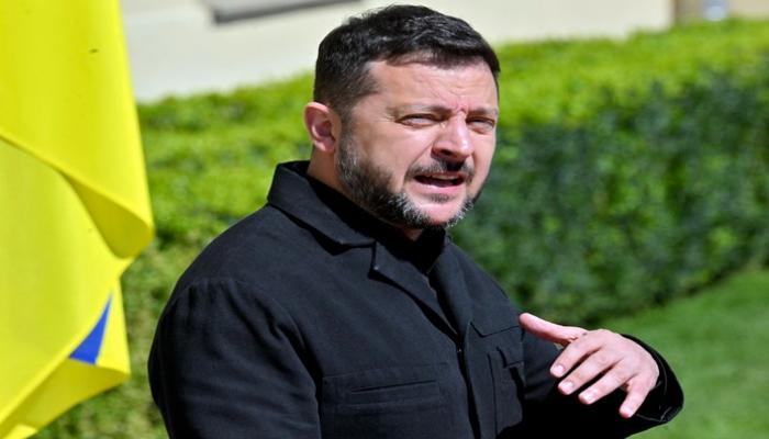 رصاص بنيران صديقة.. صدام بين جهازي أمن يفتح باب الإقالات في كييف