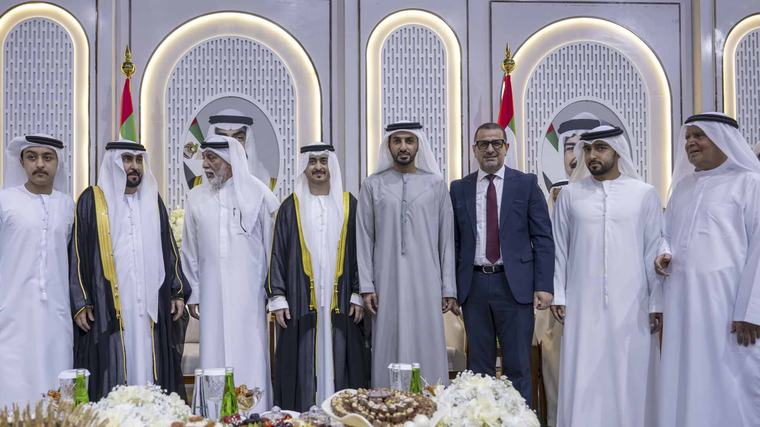 عبد العزيز وراشد بن حميد يحضران أفراح السعيدي والشمري