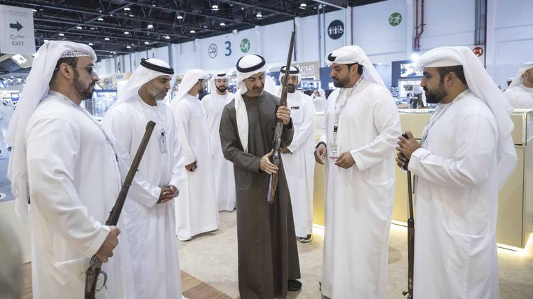 حمدان بن محمد بن زايد يزور معرض أبوظبي الدولي للصيد والفروسية