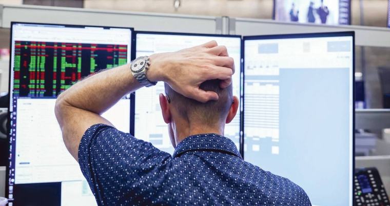 أصوات المعترضين تتعالى في السوق الأمريكية